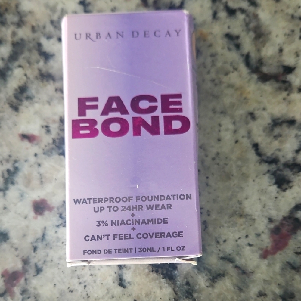 Urban Decay Face Bond Foundation - Medium Deep Warm